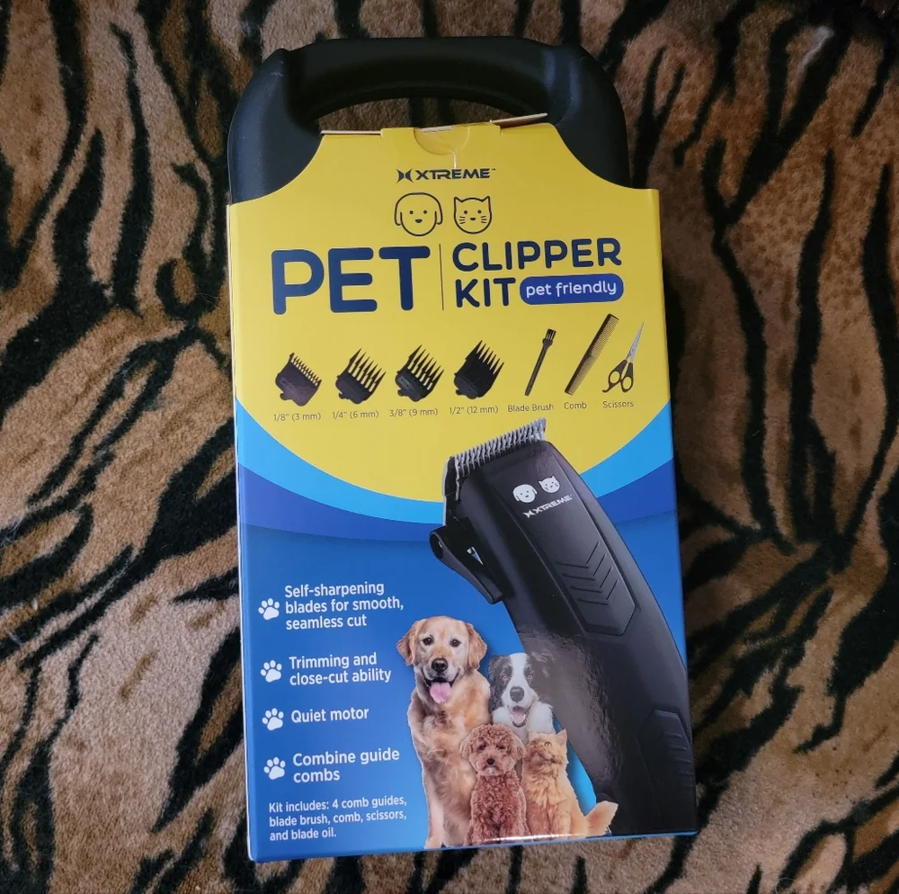 Pet Clipper Kit Shaver Dog Or Cat  - Black Ea. New